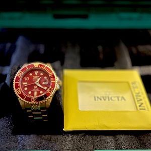 Invicta 47mm grand diver commemorative model 18673. With Invicta case.